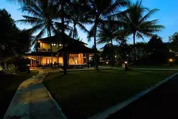 Hostelli Villa Grand Artos