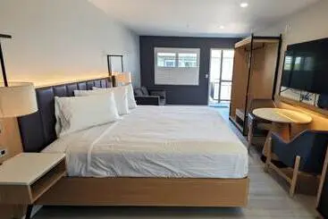 Hotell Luxury Inn