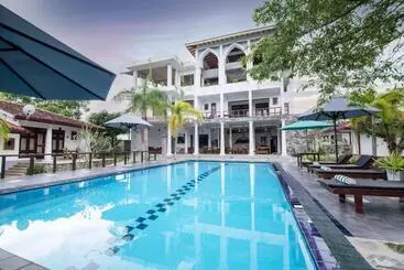 Hotel Fort Edge Retreat