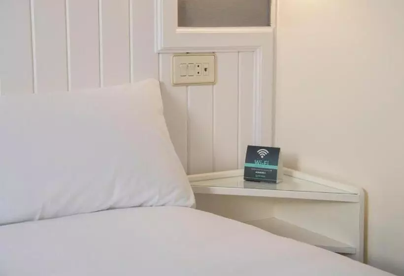 בית מלון כפרי Alda Miramar Rooms