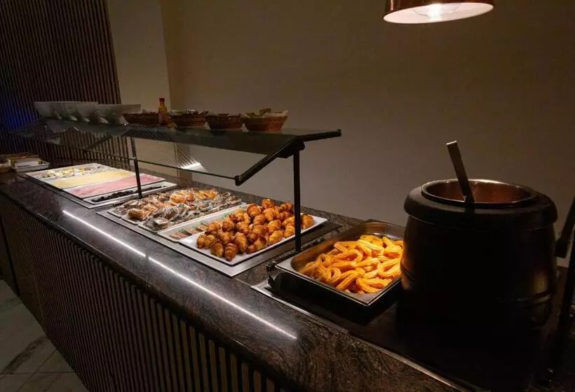 فندق Fleming Playa Poniente