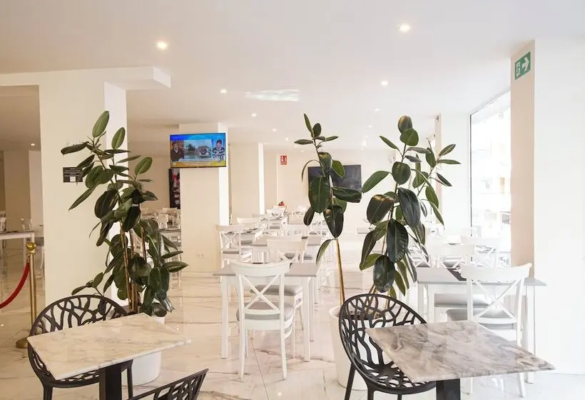 Hotelli Fleming Playa Poniente
