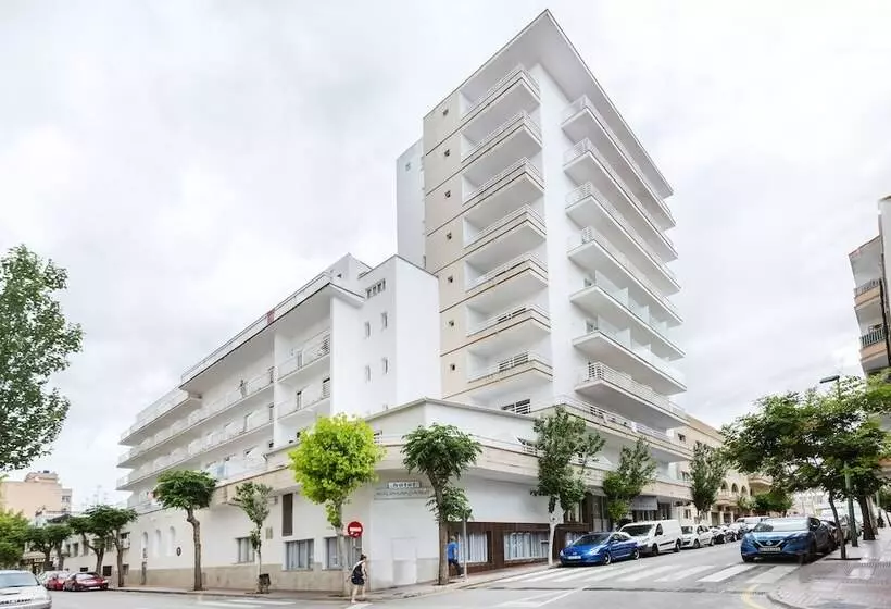 Отель Kilimanjaro