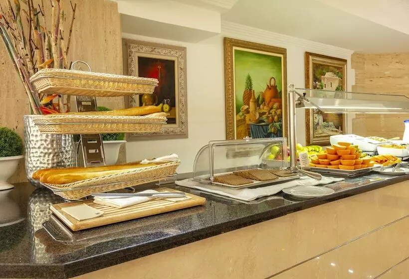 Отель Kilimanjaro