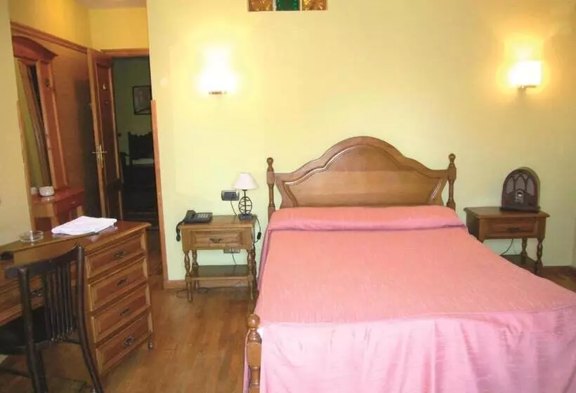 فندق La Casona De Jovellanos