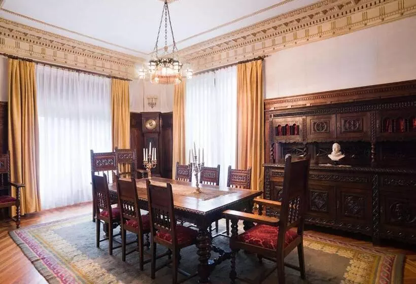 호텔 Palacio Arias