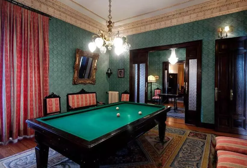 호텔 Palacio Arias