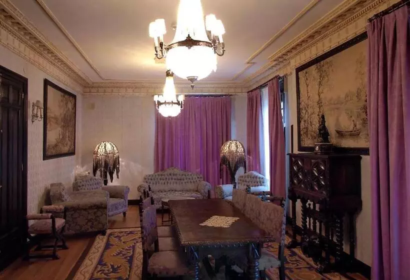 호텔 Palacio Arias