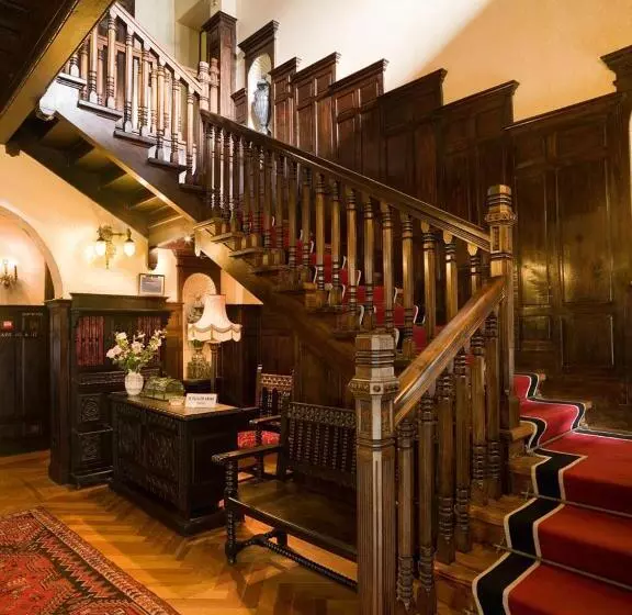 호텔 Palacio Arias