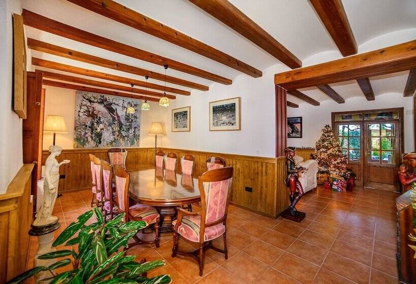 Отель Podiumberg