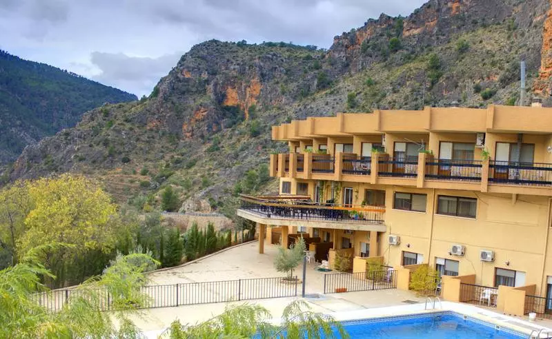 فندق ريفى Restaurante Felipe Ii