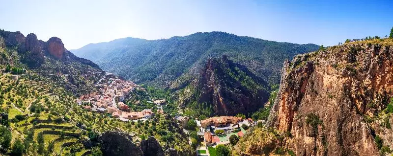 فندق ريفى Restaurante Felipe Ii