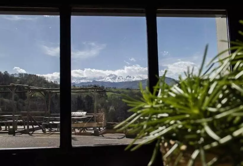 فندق ريفى Rural Montañas De Covadonga