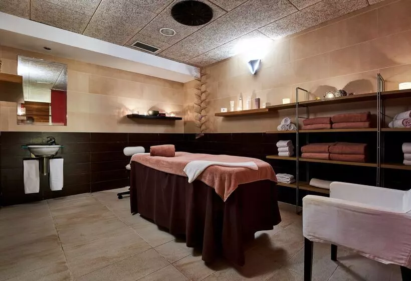 호텔 & Spa S'entrador Playa