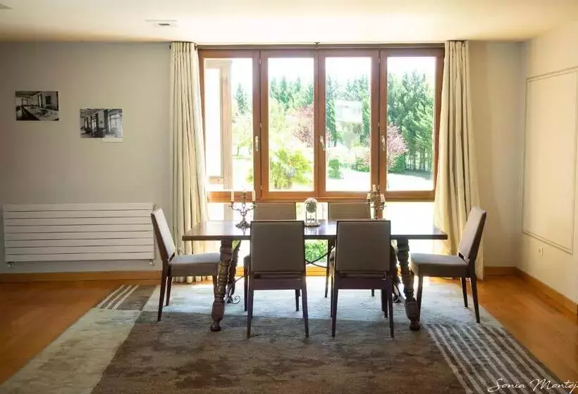 Parador De Argomaniz