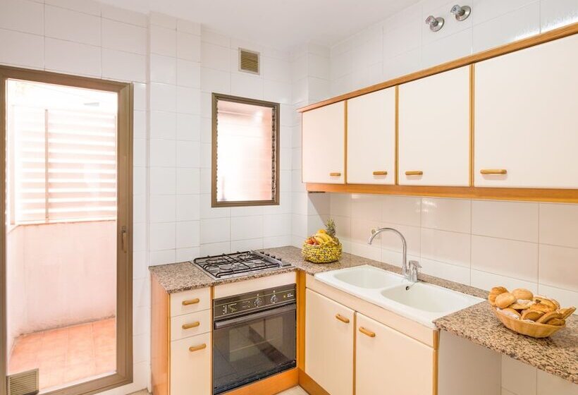 Aparthotel Bertrán