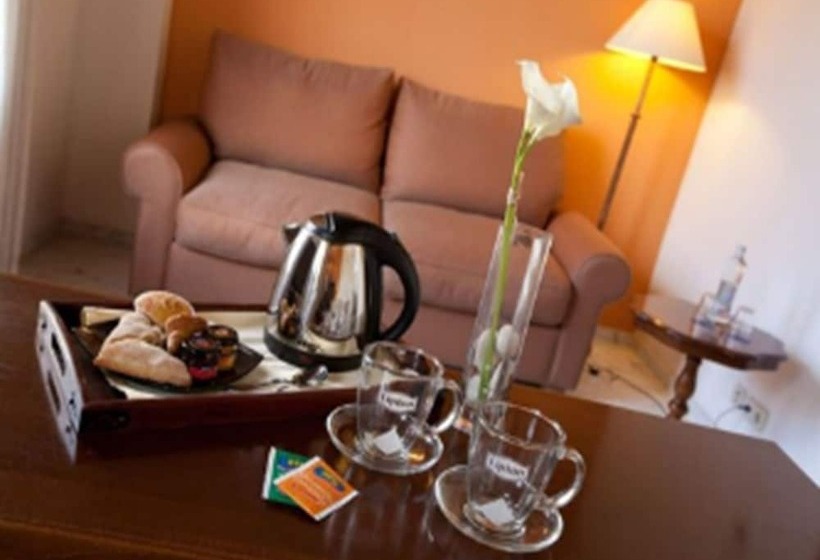 هتل Ad Hoc Monumental 1881