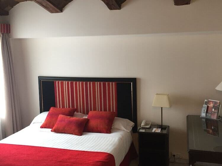 هتل Ad Hoc Monumental 1881