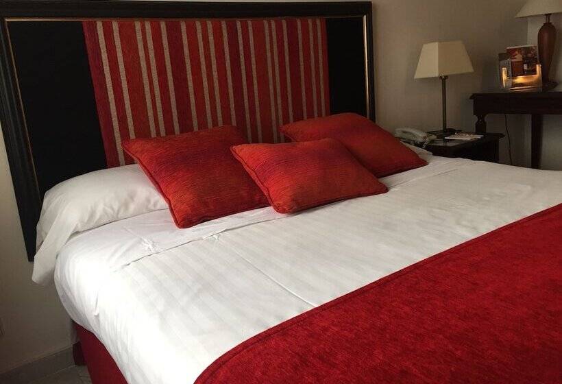 هتل Ad Hoc Monumental 1881