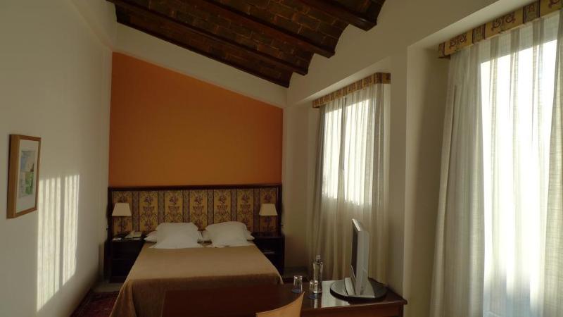 هتل Ad Hoc Monumental 1881