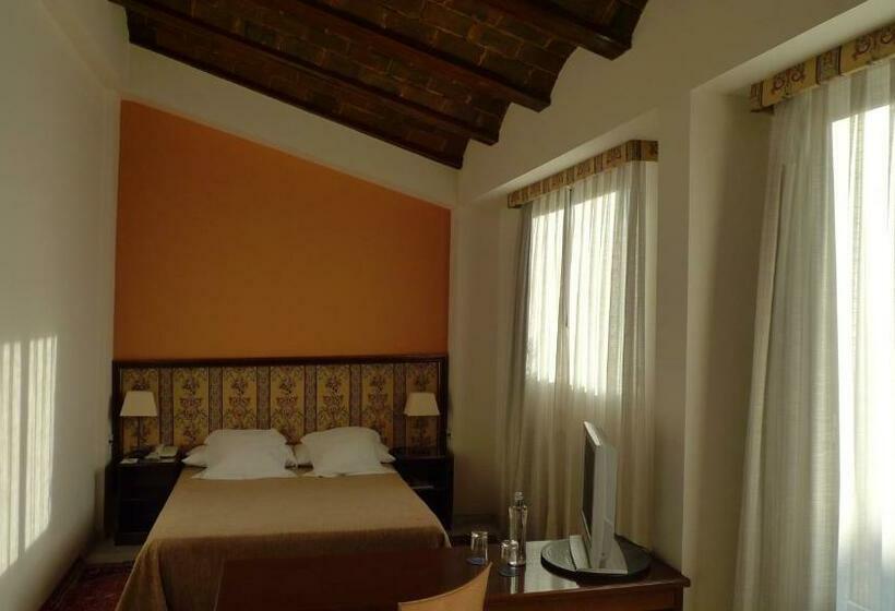 هتل Ad Hoc Monumental 1881