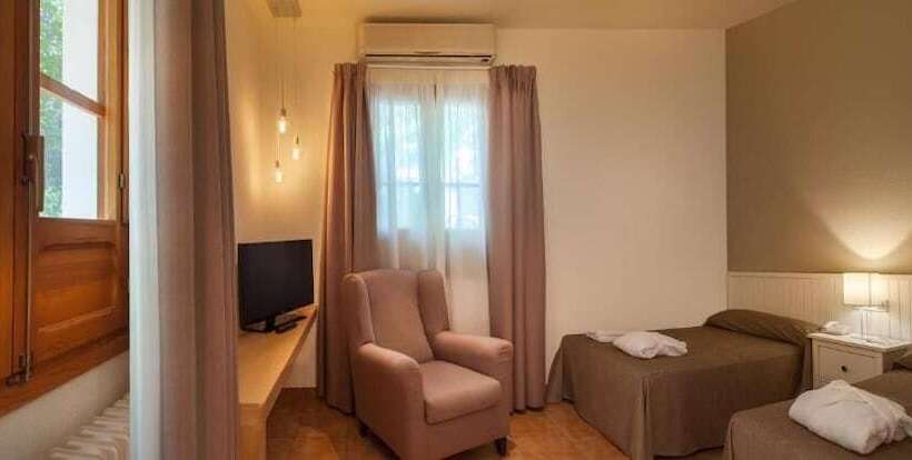 Отель Balneario De Cofrentes