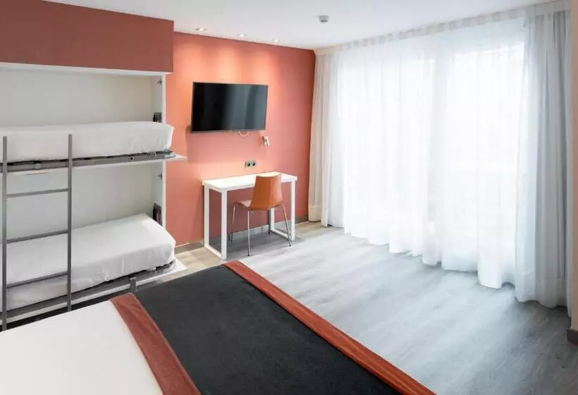 Отель Catalonia Mikado