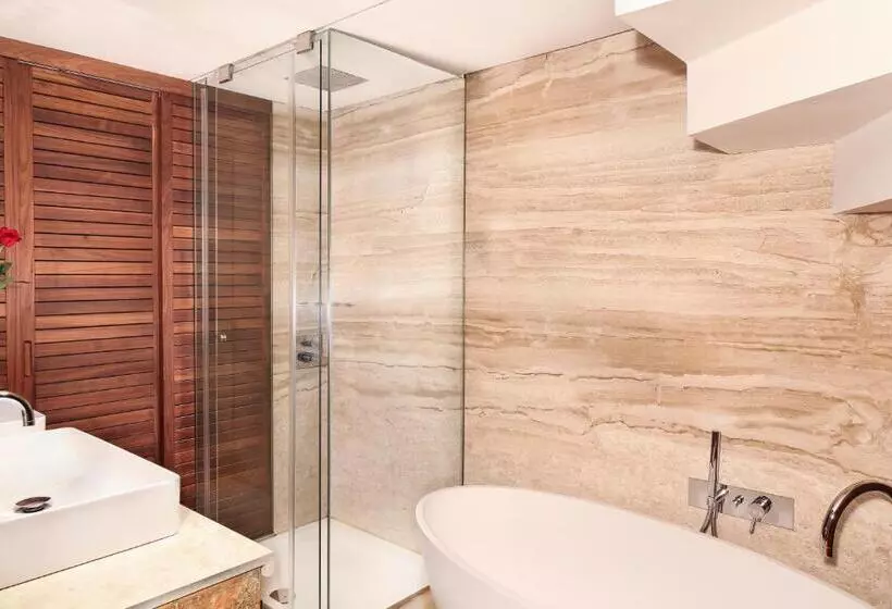 Claris Hotel & Spa Gl, A Small Luxury Hotel Of The World