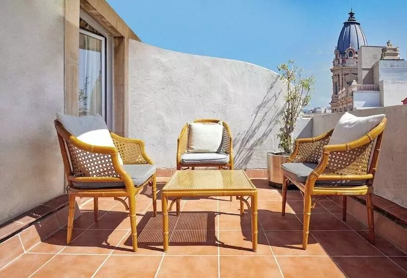 ホテル Cortes Rambla