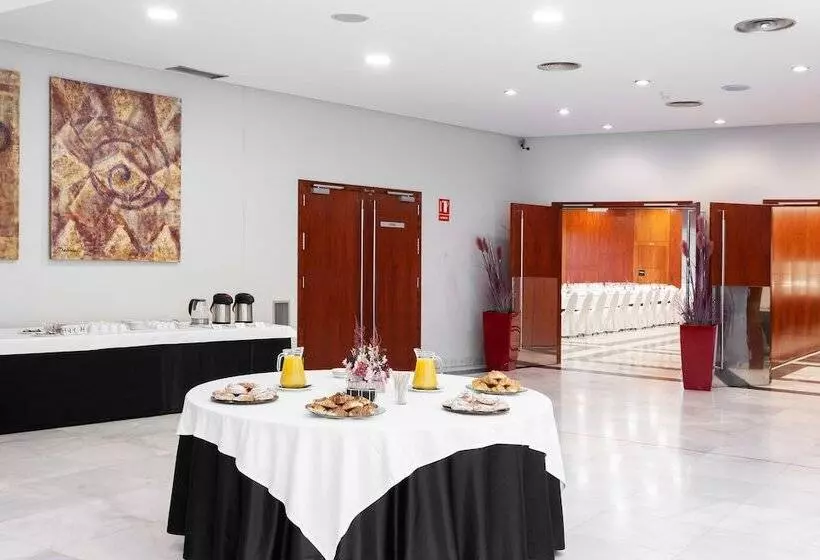 Отель Eurostars Don Cándido