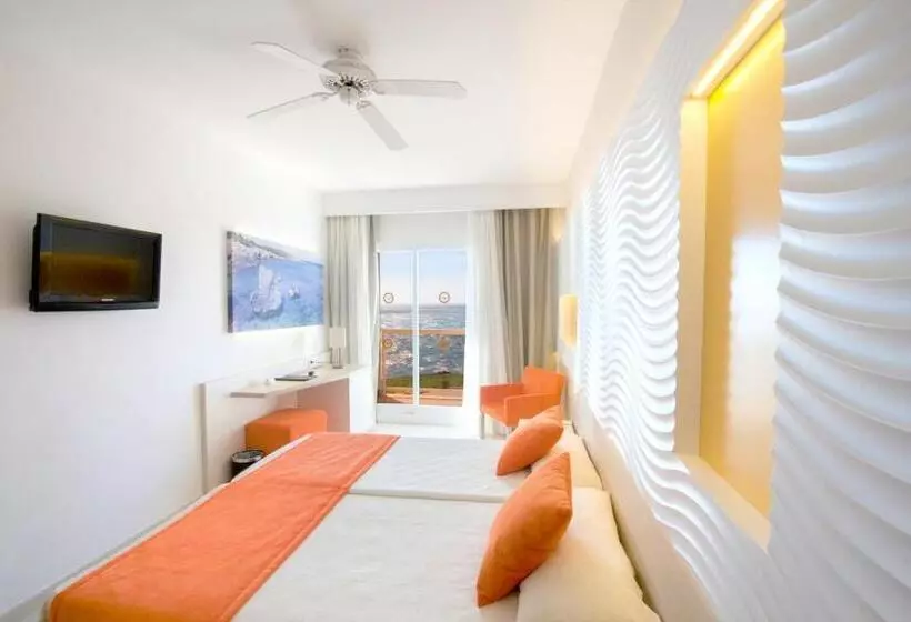 Szálloda Globales Almirante Farragut