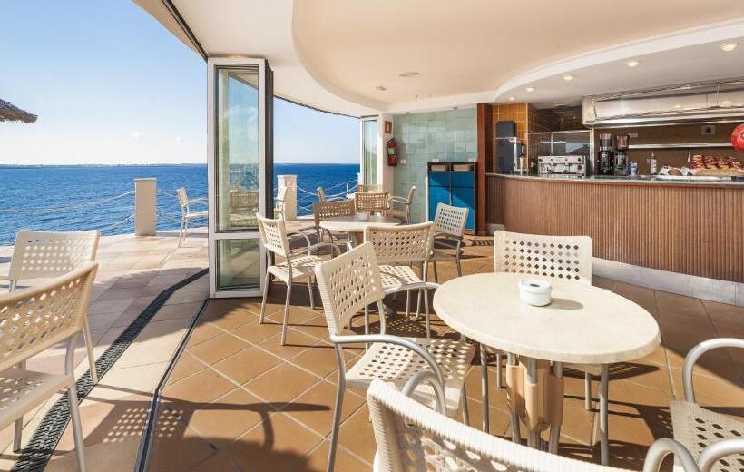 هتل Globales Almirante Farragut