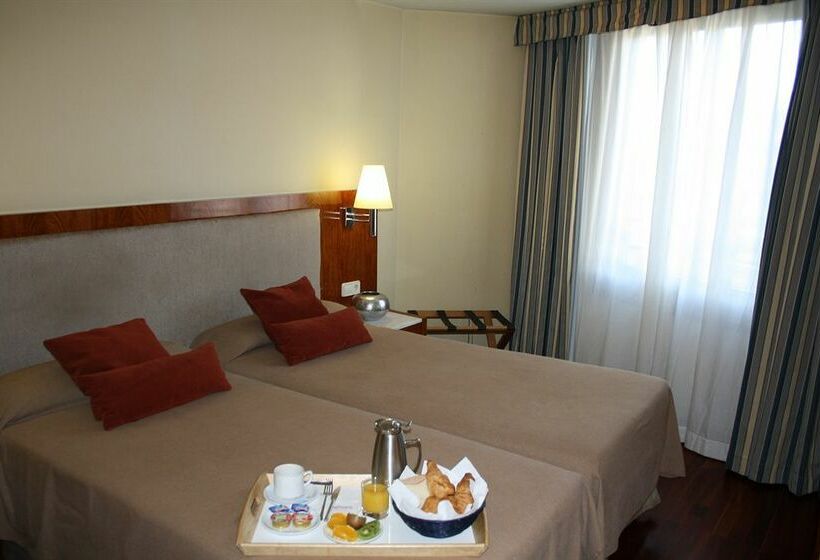 هتل Ginosi Pedralbes