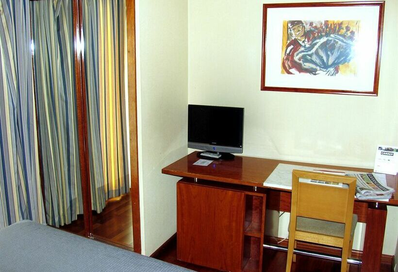 هتل Ginosi Pedralbes