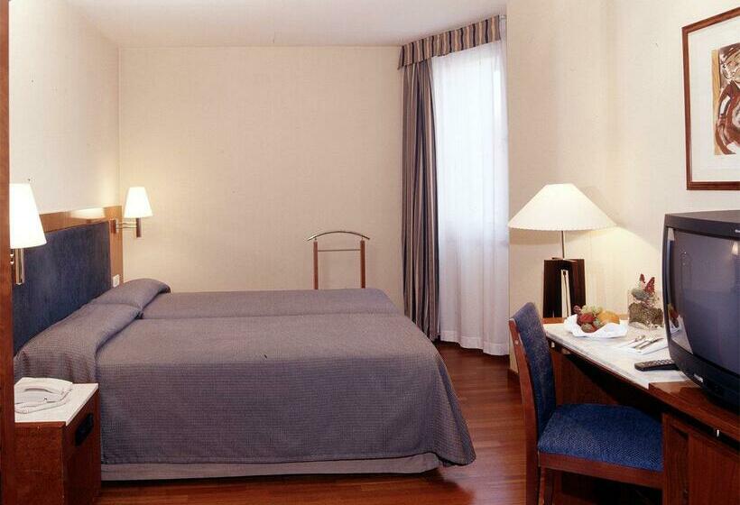 هتل Ginosi Pedralbes