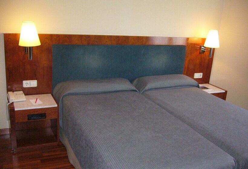 هتل Ginosi Pedralbes