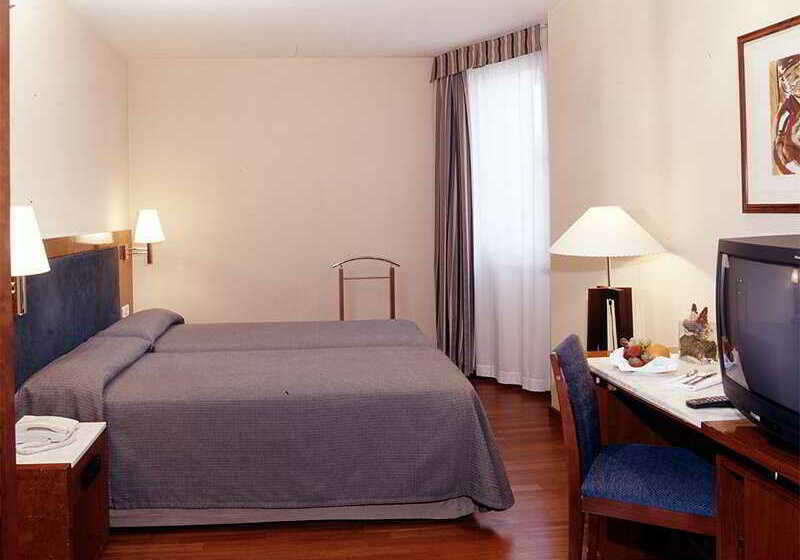 هتل Ginosi Pedralbes