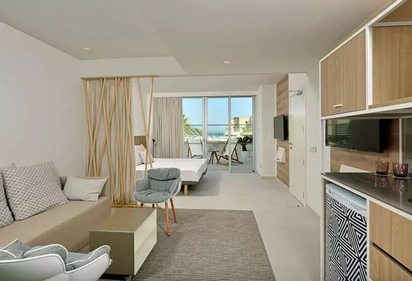 호텔 Innside By Meliá Calviá Beach