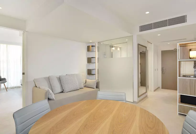 호텔 Innside By Meliá Calviá Beach