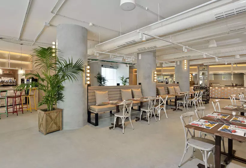 호텔 Innside By Meliá Calviá Beach