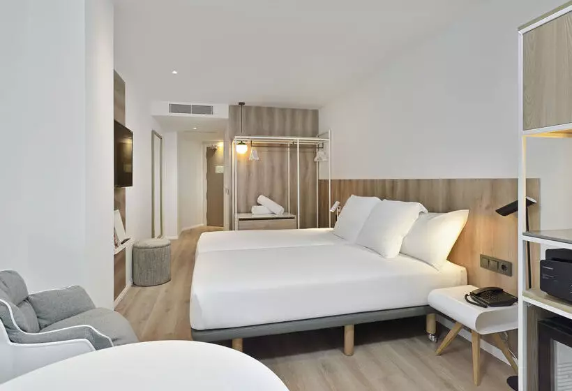 호텔 Innside By Meliá Calviá Beach