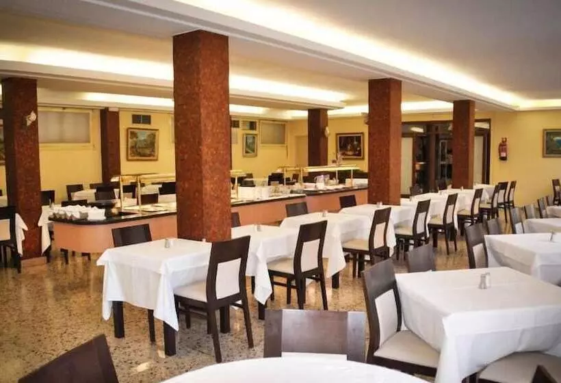 فندق Iris Only Adults