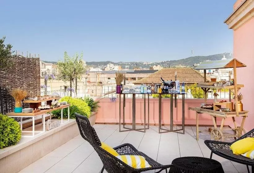 Отель Le Méridien Barcelona