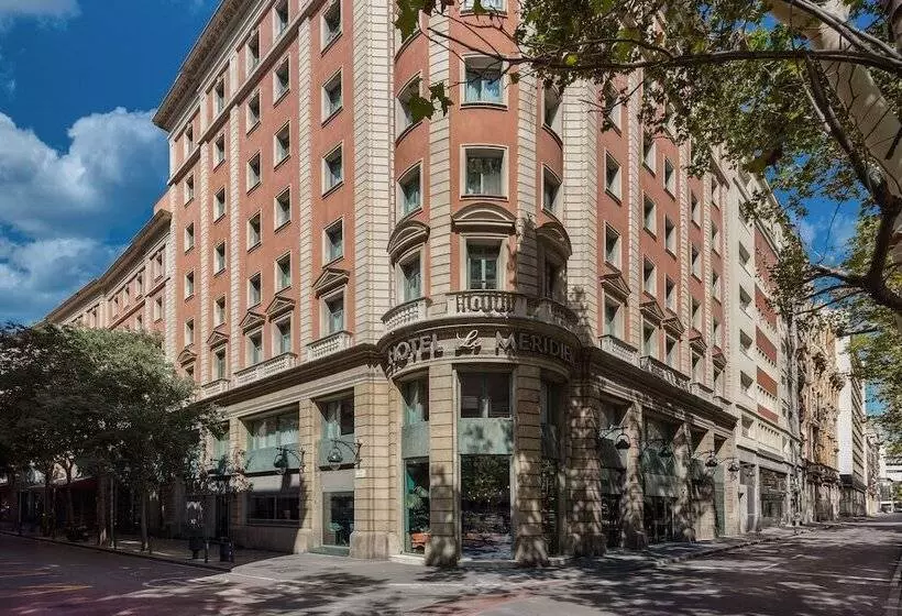 Отель Le Méridien Barcelona