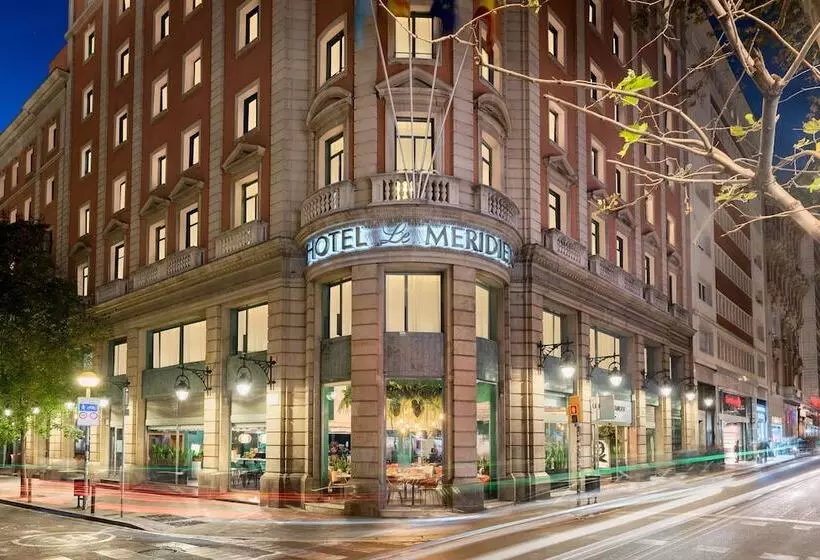 Отель Le Méridien Barcelona