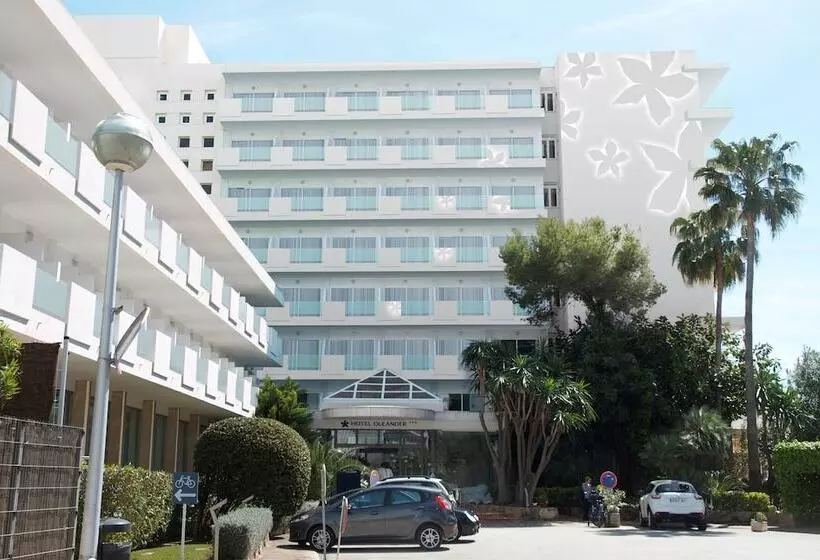 فندق Oleander