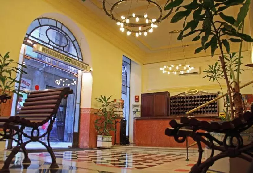 Отель Peninsular