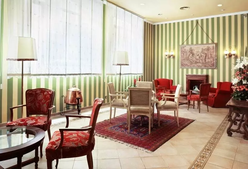 Отель Regencia Colón