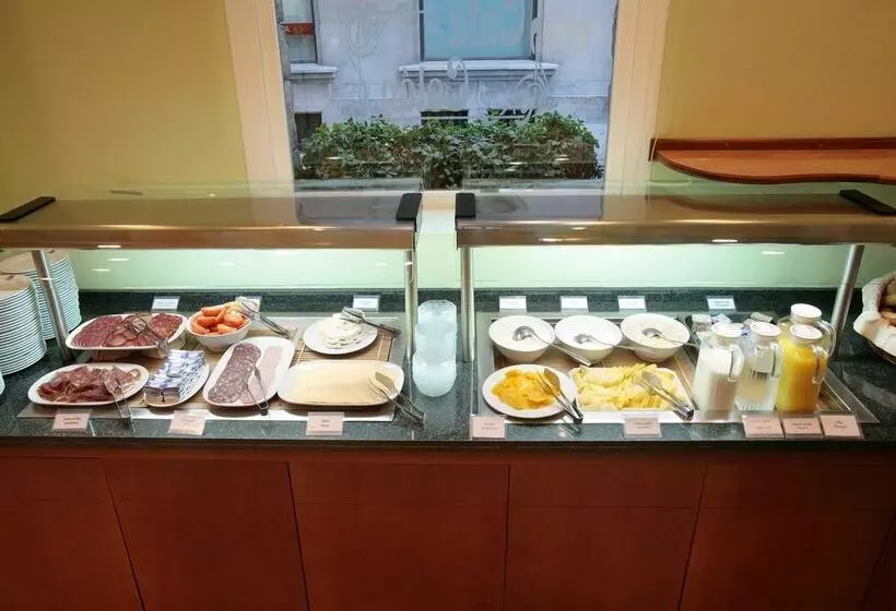 Отель Regencia Colón