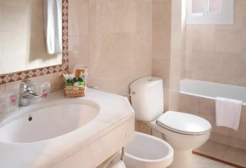 Отель Regencia Colón